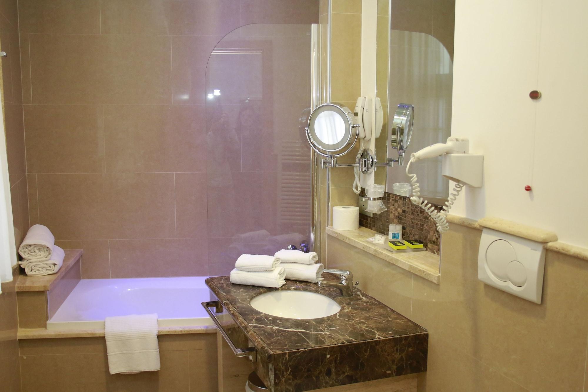 Palazzo Virgilio Otel Brindisi Dış mekan fotoğraf